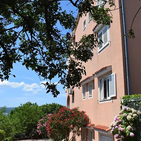 Apartman Lavanda *