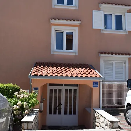 Apartament Lavanda *