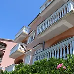 Lavanda Apartment *